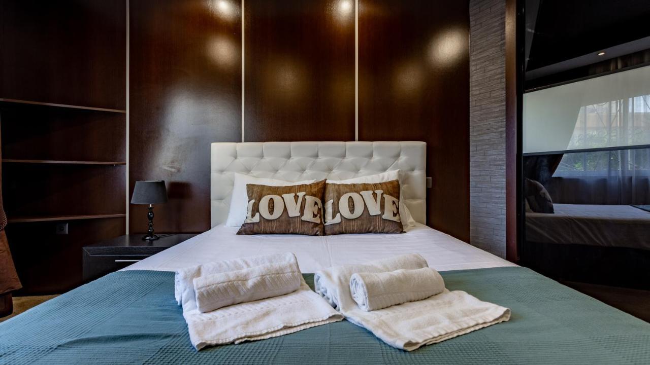 Charming 1 Bedroom Apartment In Portimao By Lovelystay Exterior photo